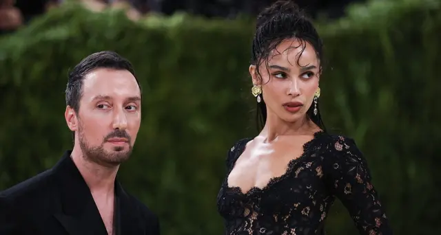 Vaccarello lascia la direzione creativa di Yves Saint Laurent