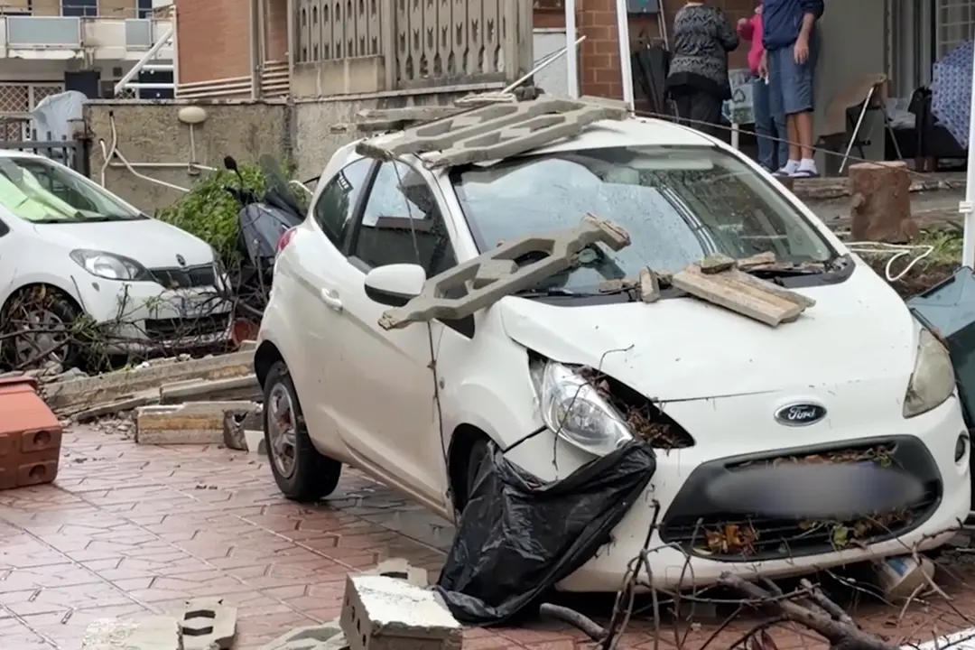 Nubifragio nel Lazio: la devastazione nella frazione di Anzio Colonia