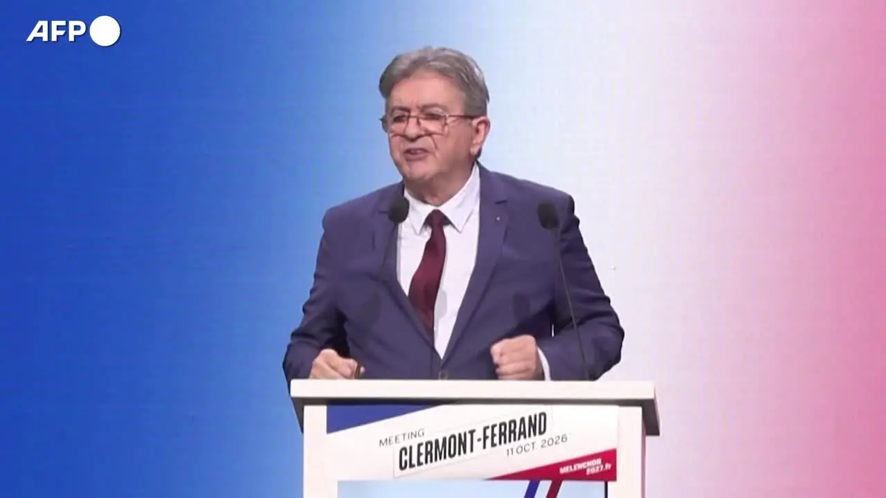 Melenchon: \"È necessario il diritto di voto a 16 anni\"