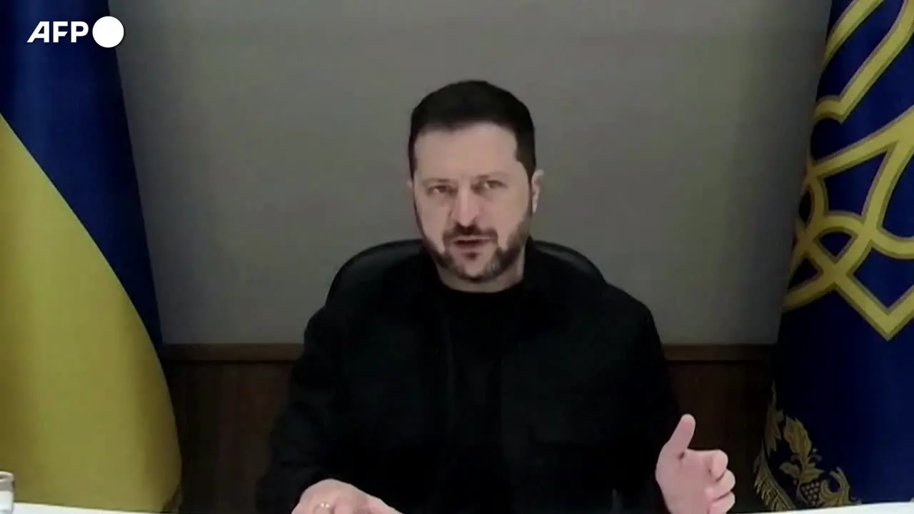 Zelensky: \"Se la Russia non rispetta la tregua energetica noi reagiremo\"