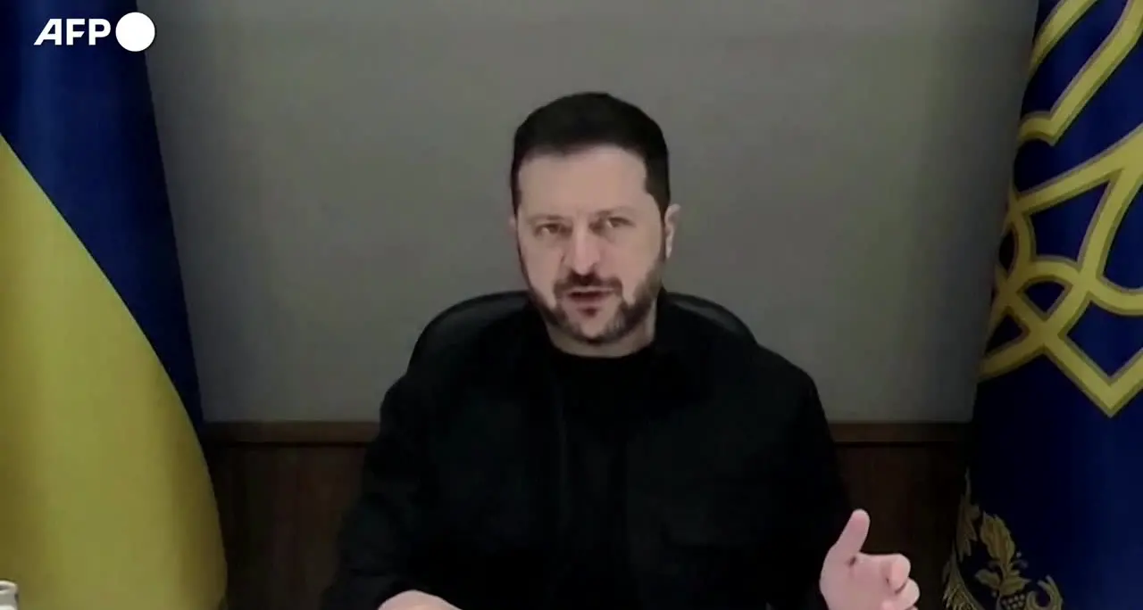 Zelensky: \"Se la Russia non rispetta la tregua energetica noi reagiremo\"