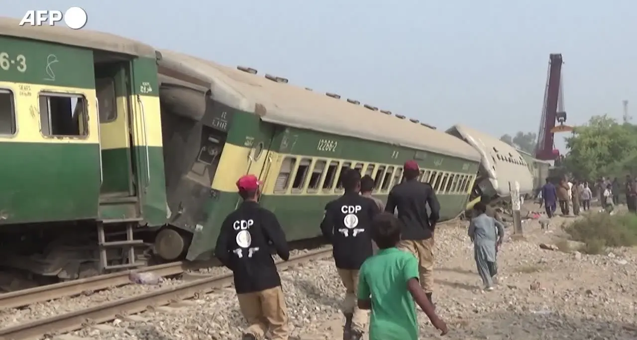 Pakistan, 'deraglia treno vicino a Multan, almeno 4 morti'