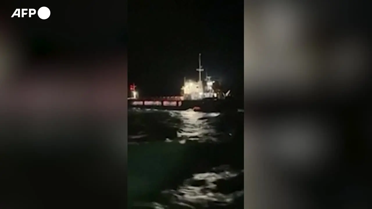 Due navi colpite nel Mar Nero, la polizia bulgara a bordo della \"Chelsea 3\"
