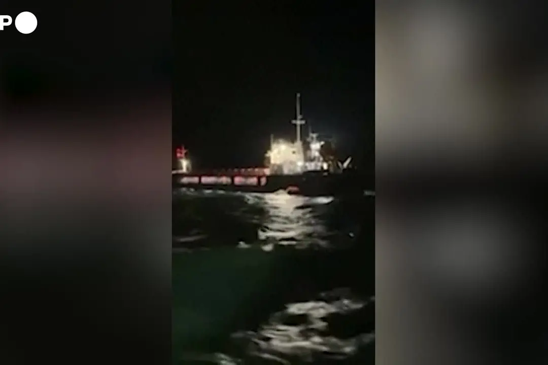 Due navi colpite nel Mar Nero, la polizia bulgara a bordo della \"Chelsea 3\"