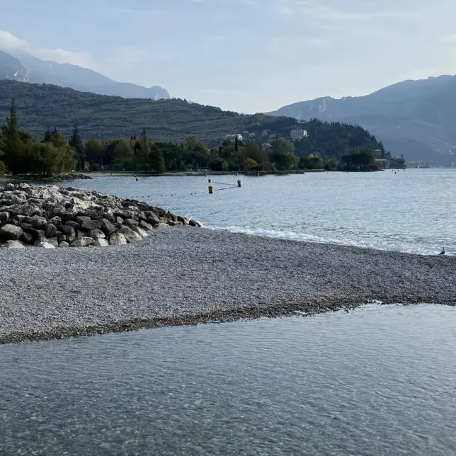 Lago di Garda, livello stabile ma sotto la media: pesa la siccità estiva