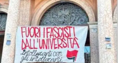 Protesta a Sociologia contro Azione Universitaria