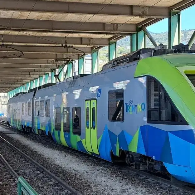 Trasporti pubblici, Zanella punge la Provincia: prezzi bassi, ma il servizio funziona?