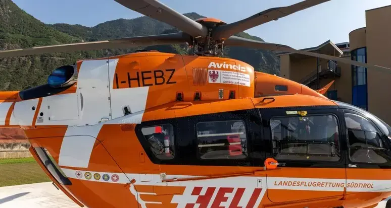 Incidente sul lavoro a Lana, cinque feriti nel crollo di un solaio: due hanno 20 anni