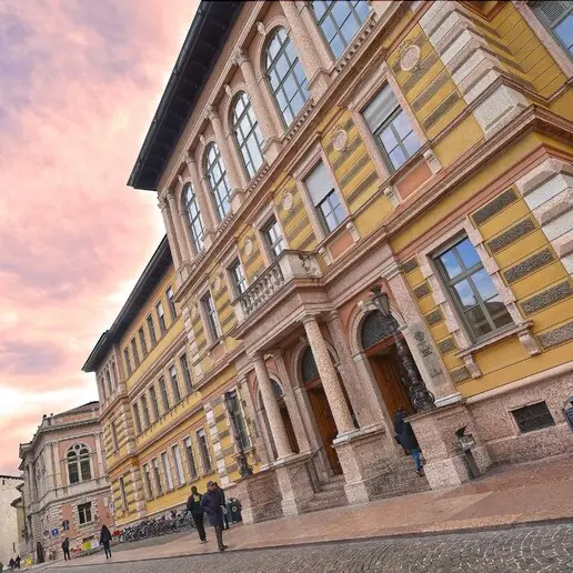 Università di Trento, lavoro per il 94,1% dei dottori di ricerca: uno su sette va all'estero