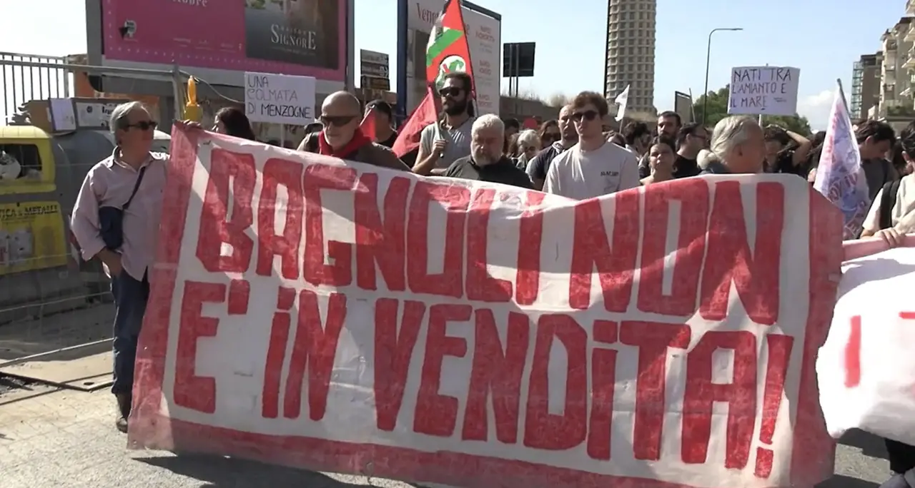 Campi Flegrei, manifestazione contro l'inquinamento nell'area