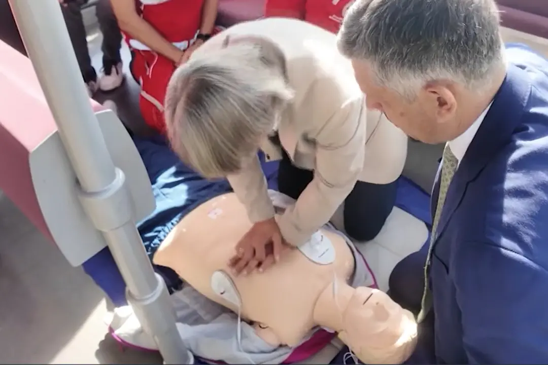 Imparare in funivia a rianimare ed a salvare vite