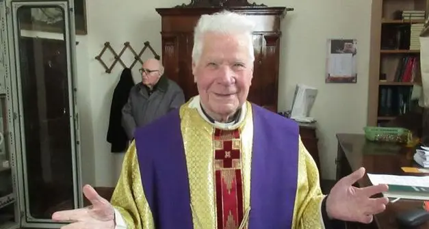 Addio a don Guido Avi, il sacerdote dei record: a 108 anni si spegne una vita straordinaria