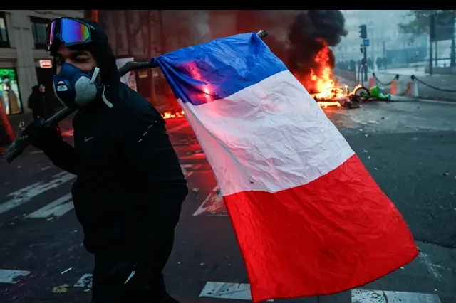 Polizia francese, 'numero record di 855 fermi a Parigi durante le proteste'
