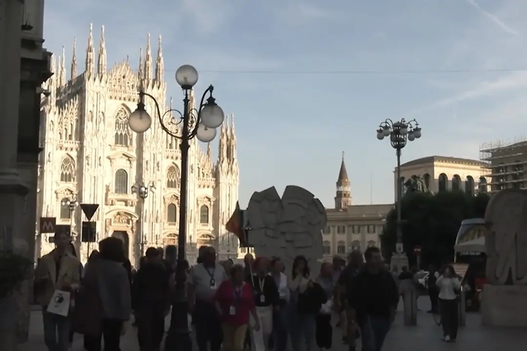 Controlli a tappeto in Duomo a Milano dopo i disordini