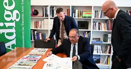 Direttore per un giorno: il presidente di Trentino Sviluppo Giuseppe Consoli all'Adige