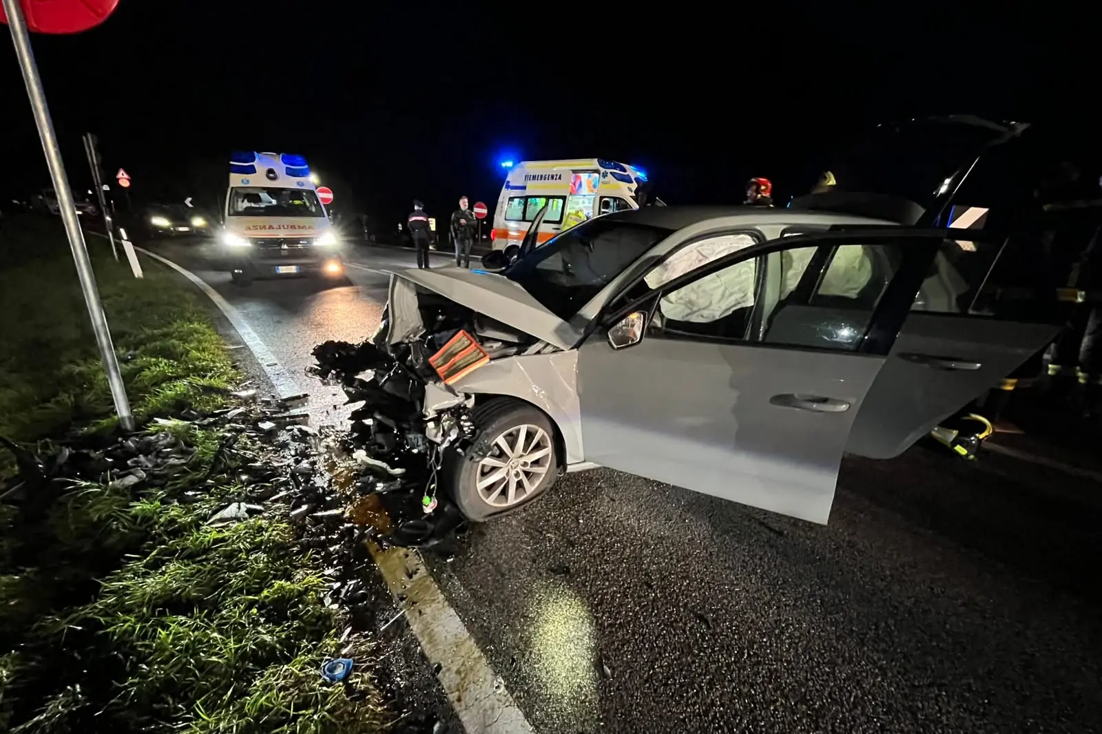 Schianto a Campiello: tre persone trasportate al Santa Chiara