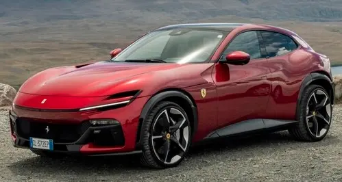 Corse folli sulle Dolomiti, Ferrari e Porsche in gruppo sui passi