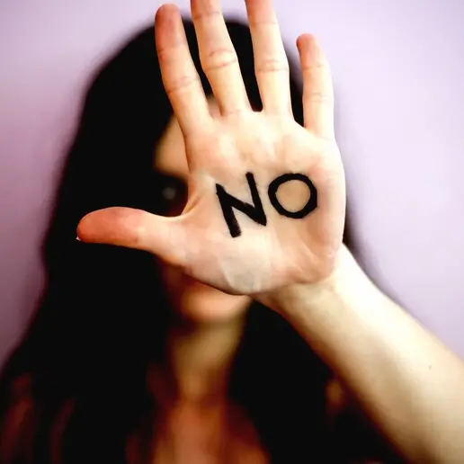 Molestie, arriva la frase in codice per chiedere aiuto nei bar: «Posso parlare con Angela?»