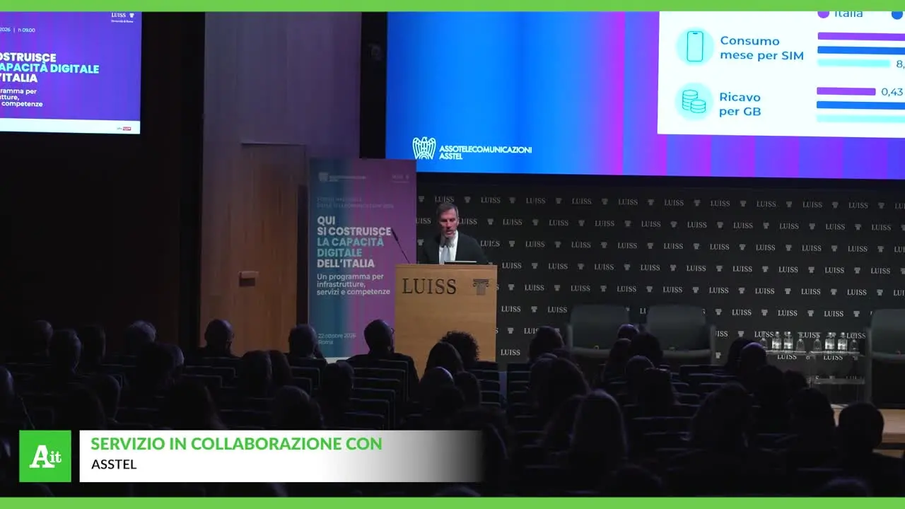 Sindacati delle telecomunicazioni, l’AI affianchi il lavoro e non lo sostituisca
