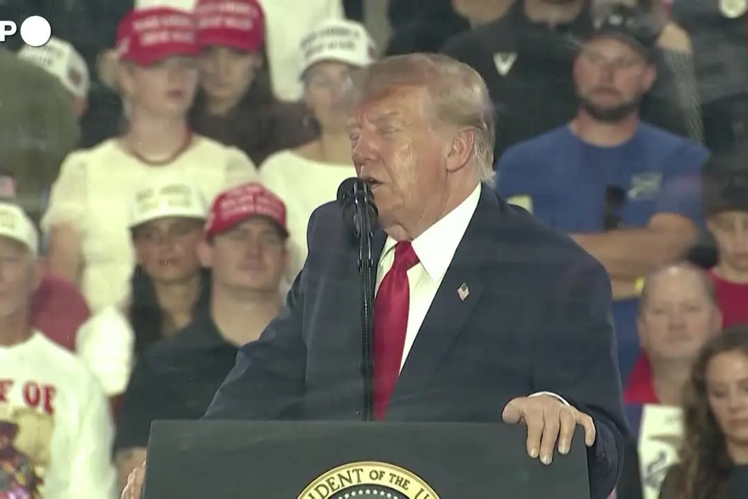 Trump contro LeBron James per il gesto durante l'inno Usa: “È un grosso scandalo”