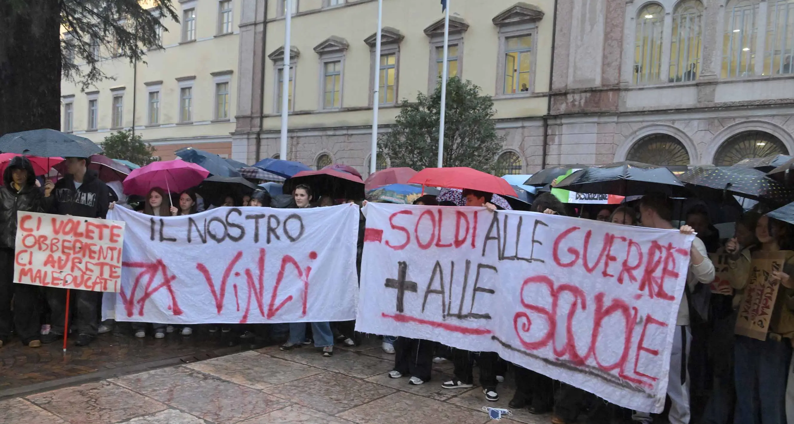 La manifestazione studentesca del 21 ottobre a Trento (Foto di Daniele Panato)