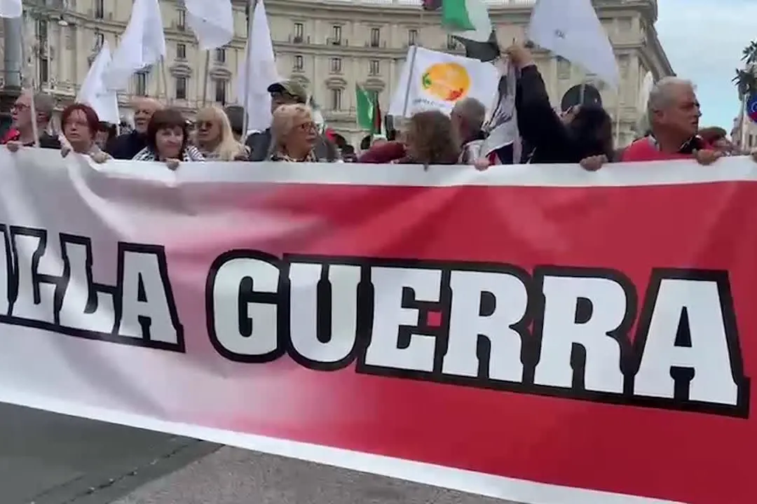 Roma, le voci dei partecipanti alla manifestazione contro il riarmo