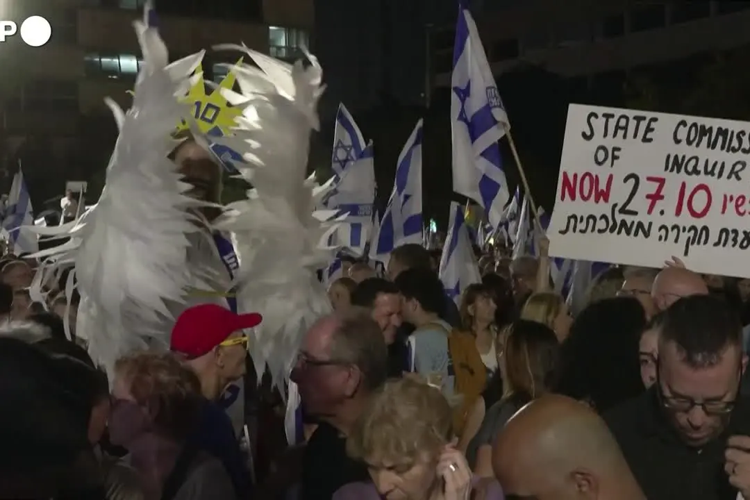Migliaia in piazza a Tel Aviv contro Netanyahu prima delle elezioni