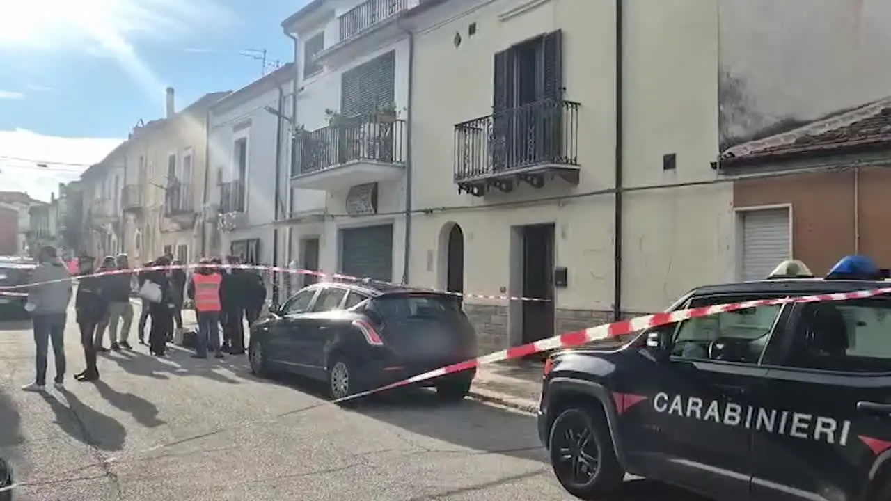 Madre e figlio trovati morti in casa in Molise