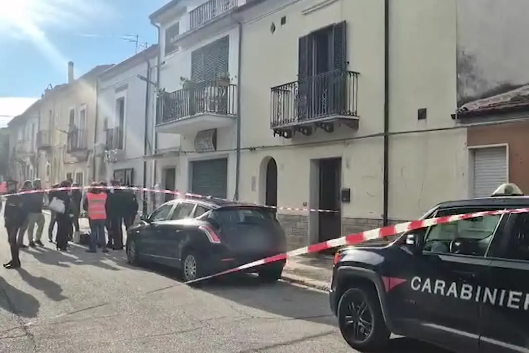 Madre e figlio trovati morti in casa in Molise