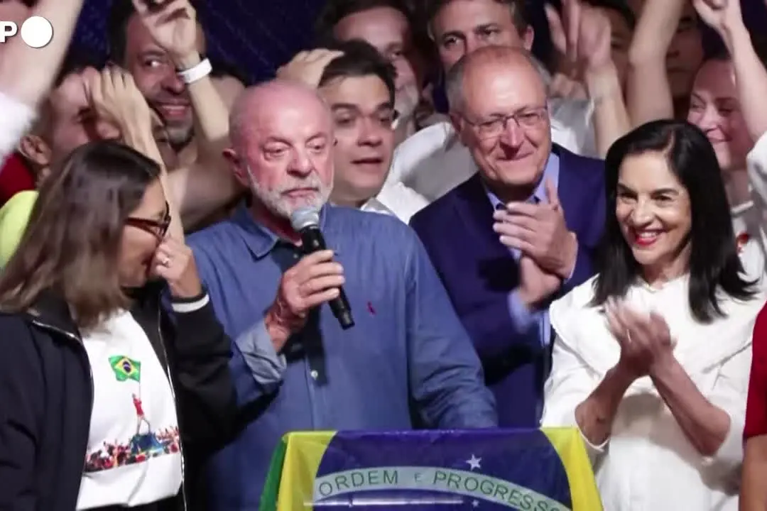 Lula vince le elezioni in Brasile: “Hanno votato per la difesa della democrazia”