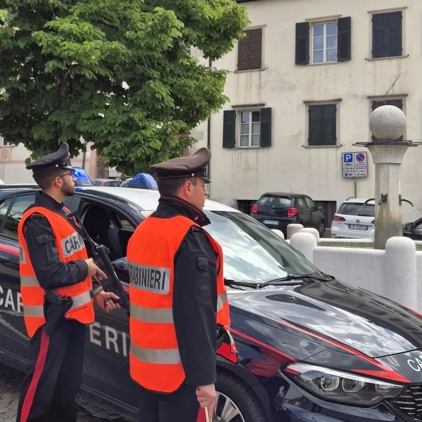 Salorno, una diciottenne ruba auricolari da 300 euro: incastrata dalla geolocalizzazione
