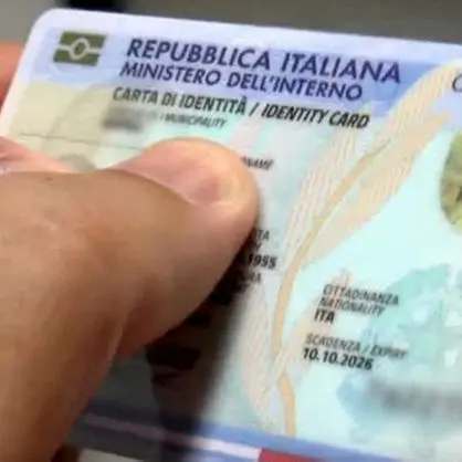 Trento, ancora 1.400 carte d’identità cartacee da rinnovare