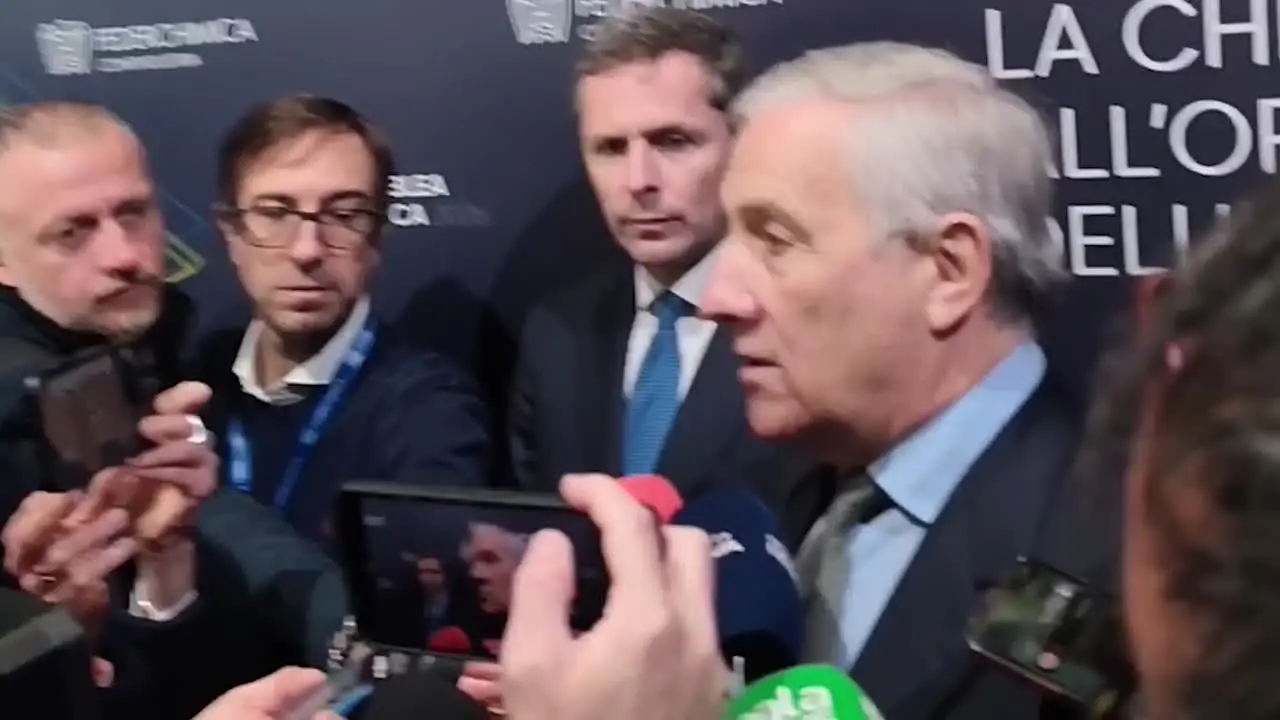 Tajani: \"Contributo di tutti sulla manovra, ma senza visione punitiva\"