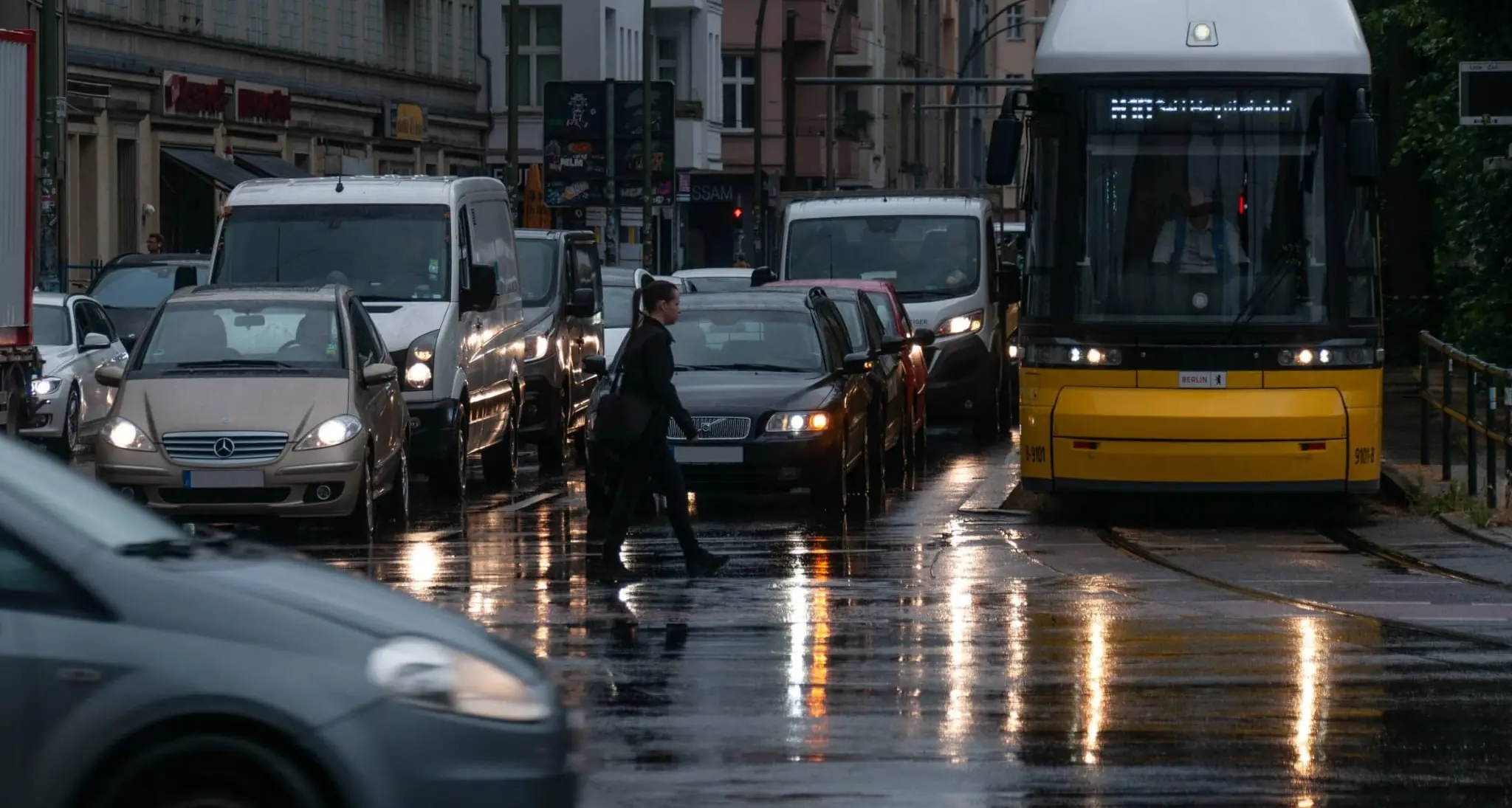 Inverno, ecco tutti i mezzi che non possono circolare in Trentino