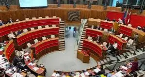 Donne in strada e degrado alla Fersina, il Pd attacca la Provincia: disumanità