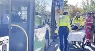 Trento, l’autobus inchioda: in tredici al pronto soccorso