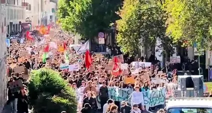 Sciopero generale: la grande marcia di studenti e lavoratori a Trento - Videoracconto