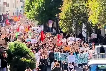 Sciopero generale: la grande marcia di studenti e lavoratori a Trento - Videoracconto