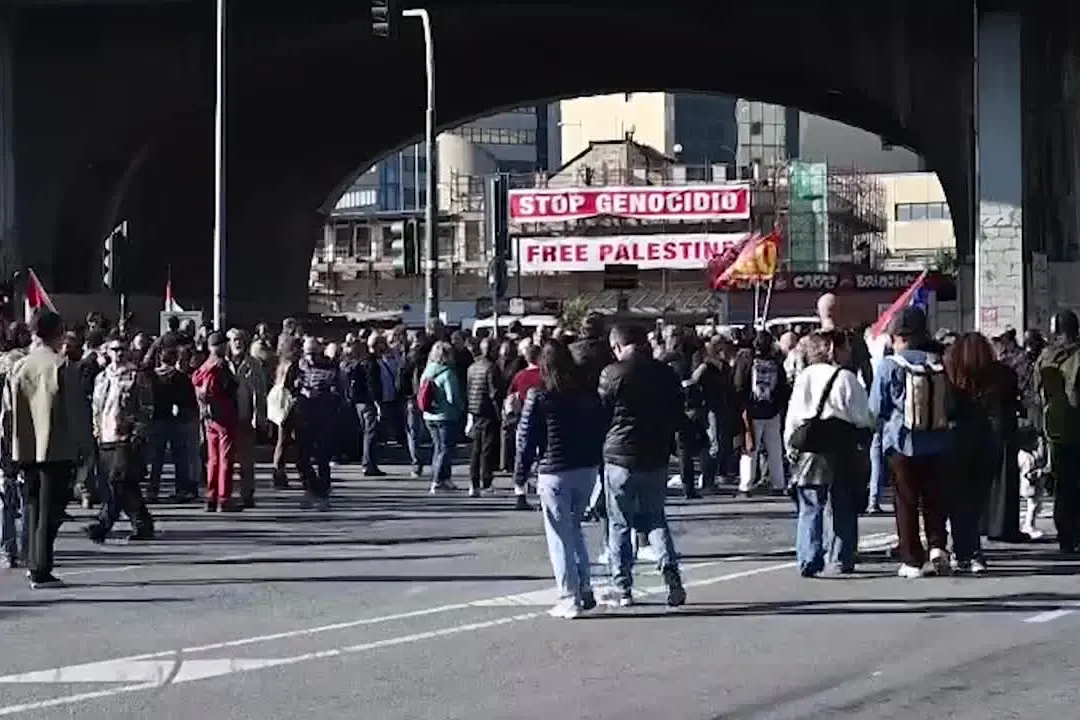 Sciopero a Genova, i portuali bloccano il varco \"Albertazzi\"