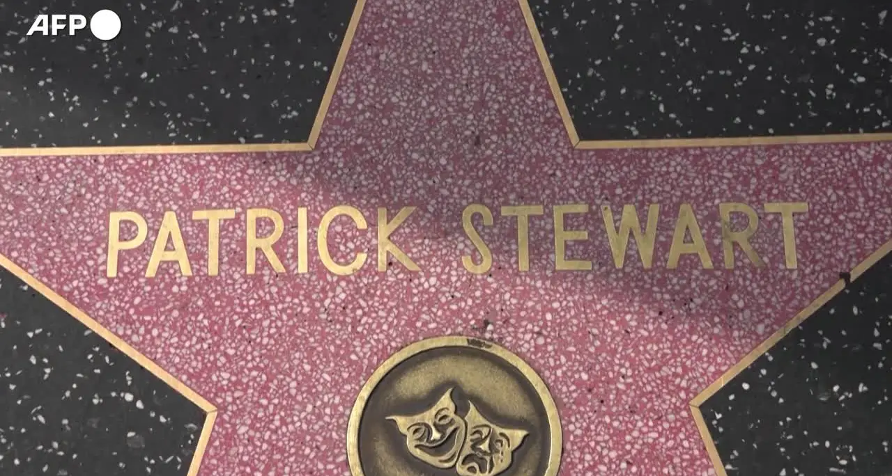 Hollywood, l’omaggio a Patrick Stewart morto a 86 anni