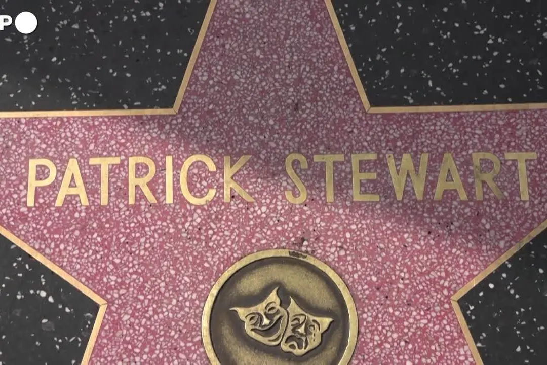 Hollywood, l’omaggio a Patrick Stewart morto a 86 anni