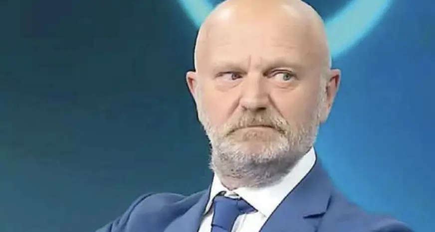 Andrea Pucci: «Scaricato dalla Dao, se va avanti così dovrò chiedere l’elemosina»
