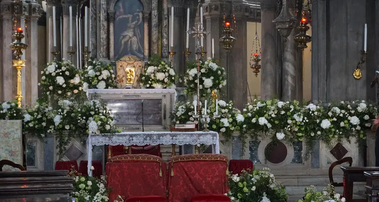 Si sposano in Ciociaria, non pagano il ristorante e fuggono in Germania: li cercano i carabinieri