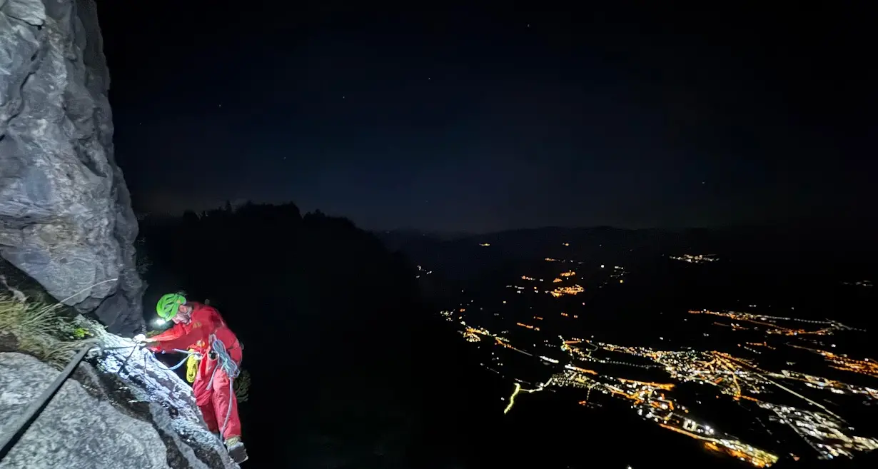 Quattro speleologi sfiniti soccorsi alla Grotta Battisti in Paganella