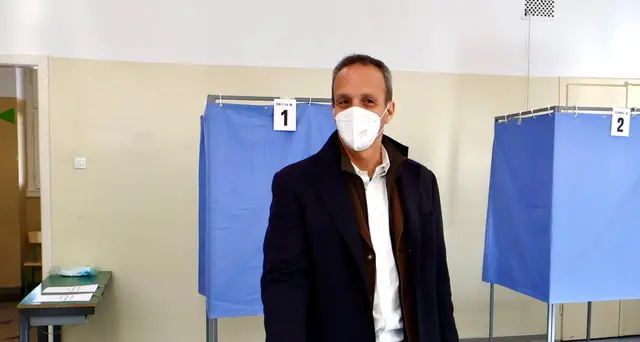 Ballottaggio: Russo, elettori scelgano tra passato e futuro