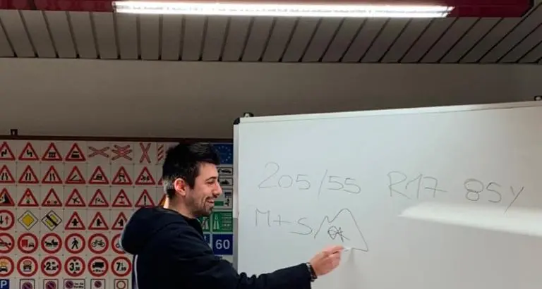 Il naghese Michele Rigatti, dalle gare alla scuola guida: «Guidare è come avere un’arma tra le mani»