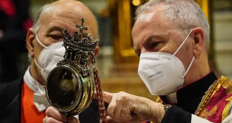 San Gennaro: il sangue non si scioglie al termine della messa