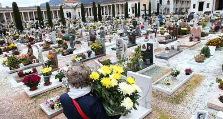 Entro ottobre 61 telecamere per controllare il cimitero di Trento: investimento da 170mila euro
