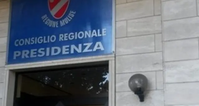 Regioni: Molise, Consiglio ministri impugna due leggi