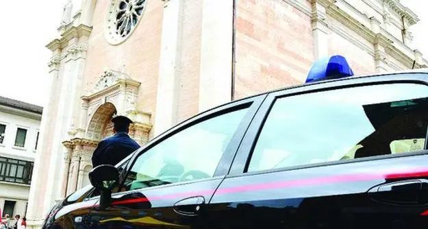 Piazza della Portela, firmata l’ordinanza del sindaco che vieta il consumo di alcol e musica non autorizzata